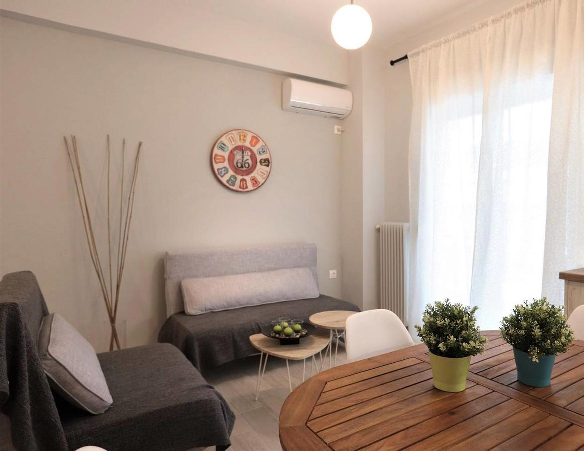 Pale Coloured Apt In Athens Historic Centre Bagian luar foto